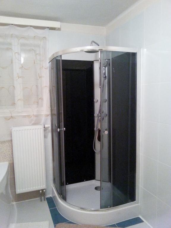 Vilka Bucek "Trochu Inak" Hotel Bobrovcek Luaran gambar